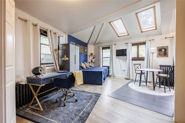 809 South Avenue, Rochester, NY 14620