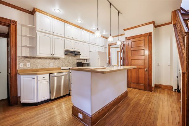 809 South Avenue, Rochester, NY 14620