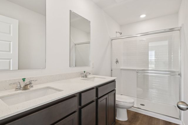 911 Briar Glen Court, Hampshire, IL 60140