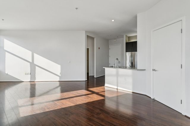 3801 3801 San Pablo Ave 303, Emeryville, CA 94608