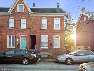 133 RANDOLPH AVE, Hagerstown, MD 21740