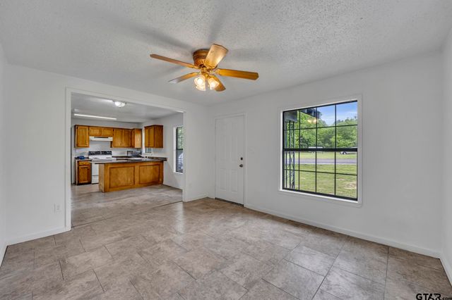 12693 FM 2710, Lindale, TX 75771