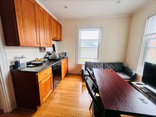 181 Erie Street 6, Cambridge, MA 02139