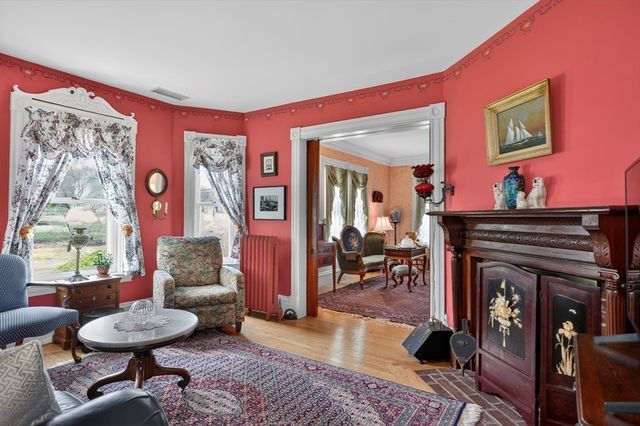 70 Main St, Northborough, MA 01532