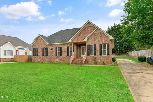 3704 Shadow Ridge Road N, Wilson, NC 27896