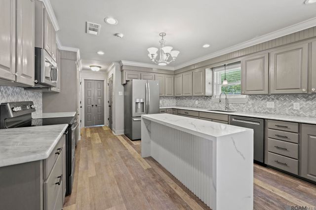 1448 Lansdowne Dr, Denham Springs, LA 70726