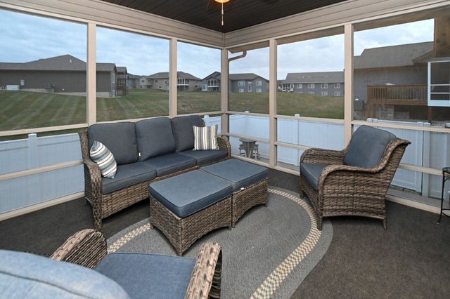 3720 Bluebird Drive SW, Cedar Rapids, IA 52404