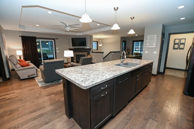 3720 Bluebird Drive SW, Cedar Rapids, IA 52404