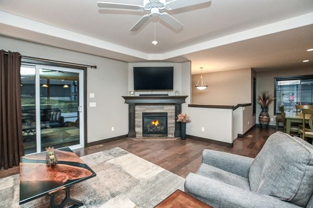 3720 Bluebird Drive SW, Cedar Rapids, IA 52404