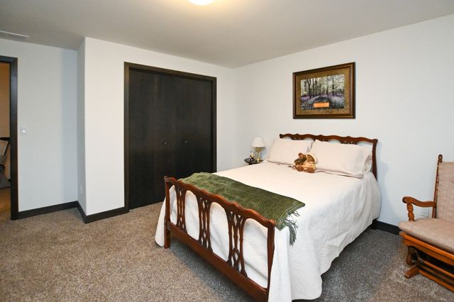 3720 Bluebird Drive SW, Cedar Rapids, IA 52404