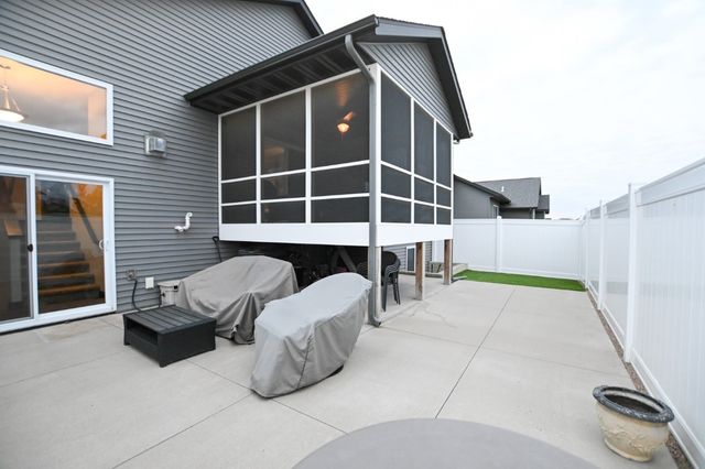 3720 Bluebird Drive SW, Cedar Rapids, IA 52404