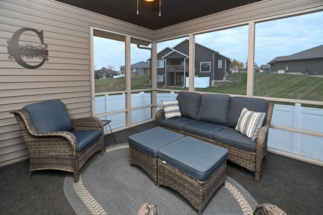 3720 Bluebird Drive SW, Cedar Rapids, IA 52404