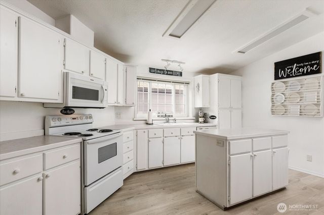 2705 Silver Crest Court, Langley, WA 98260