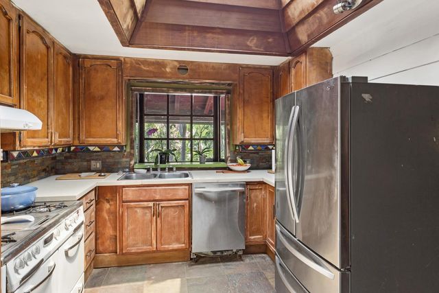 1615 Edgewood Road, Redwood City, CA 94062