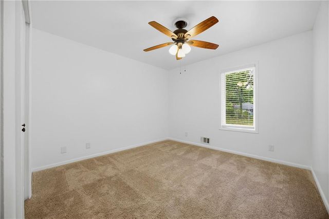495 Knoll Woods Drive, Roswell, GA 30075