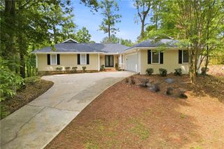 495 Knoll Woods Drive, Roswell, GA 30075