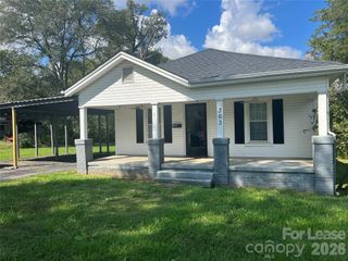 363 Pine Street, Mount Holly, NC 28120