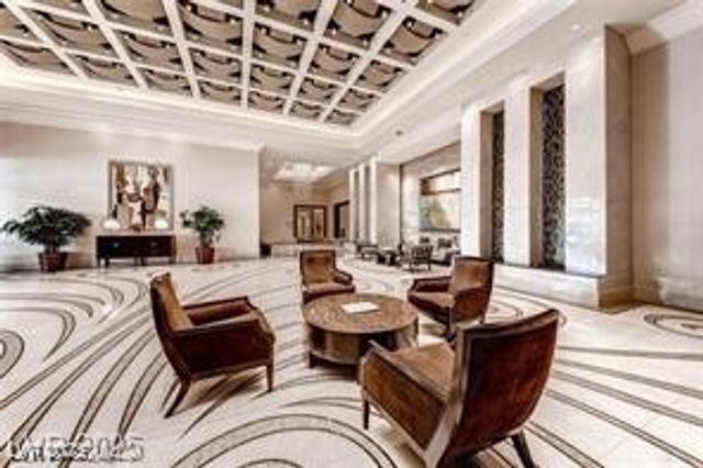 125 E Harmon 2016, Las Vegas, NV 89109