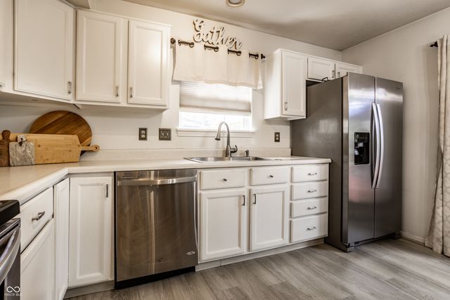 12854 Sovereign Lane, Fishers, IN 46038