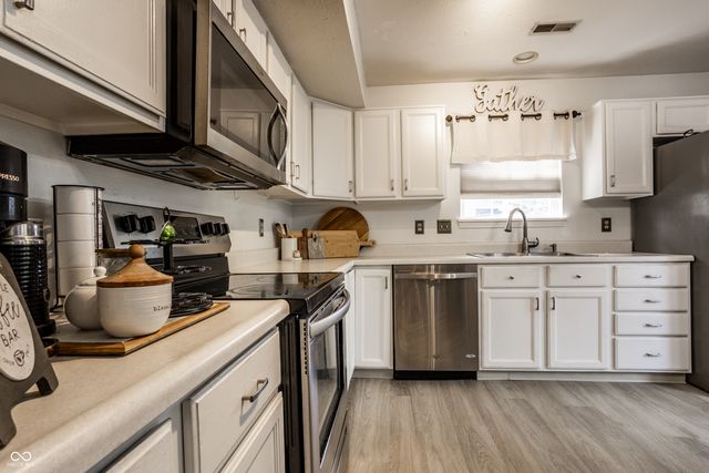 12854 Sovereign Lane, Fishers, IN 46038