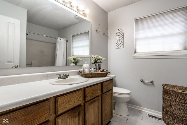 12854 Sovereign Lane, Fishers, IN 46038
