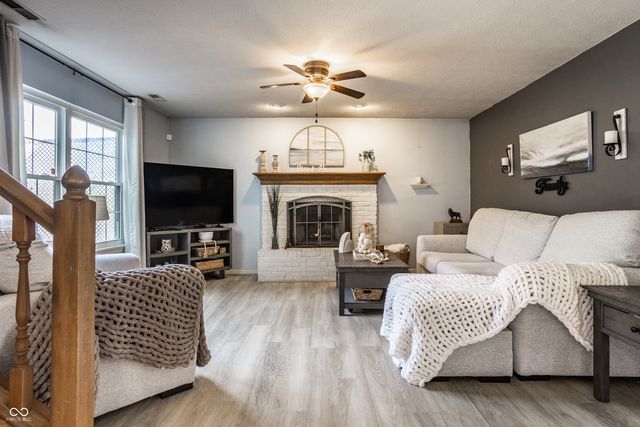 12854 Sovereign Lane, Fishers, IN 46038