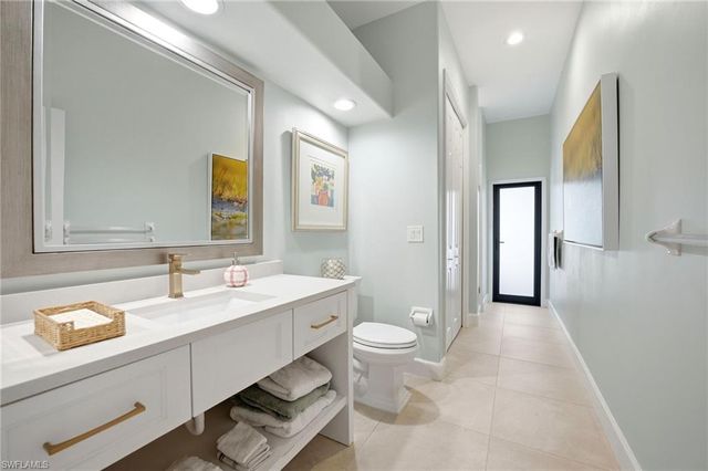 11569 Longshore WAY E, Naples, FL 34119