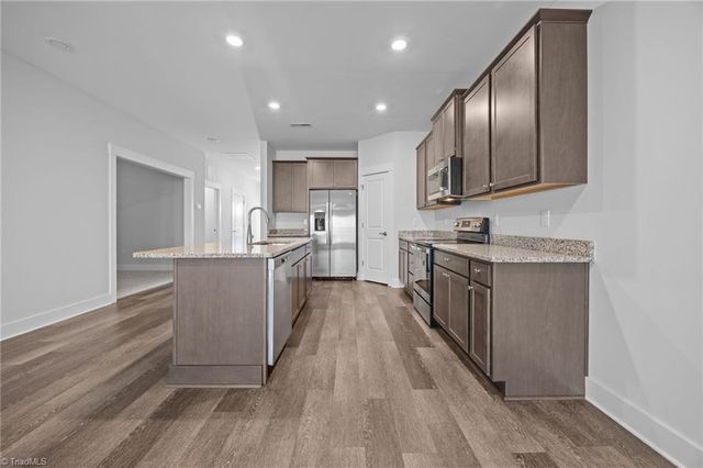 3903 Sudley Point, Jamestown, NC 27282