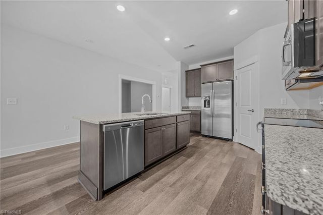 3903 Sudley Point, Jamestown, NC 27282