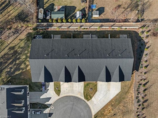 3903 Sudley Point, Jamestown, NC 27282