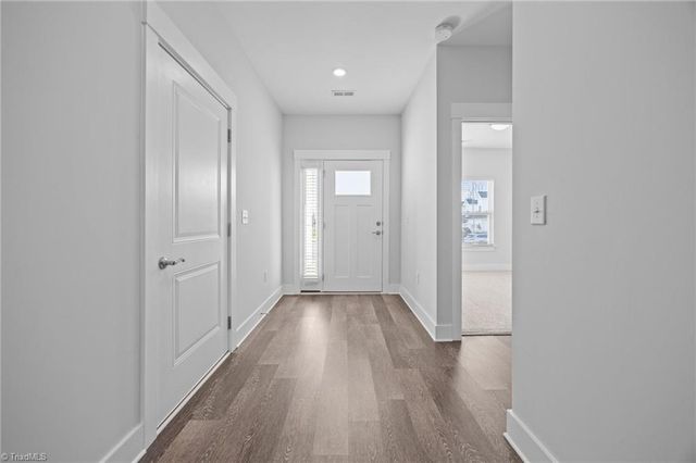 3903 Sudley Point, Jamestown, NC 27282