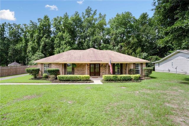 7711 Creekwood Drive, Mobile, AL 36695