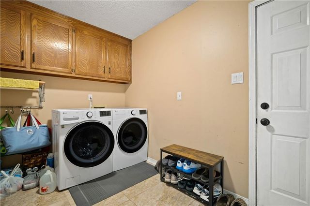 7711 Creekwood Drive, Mobile, AL 36695