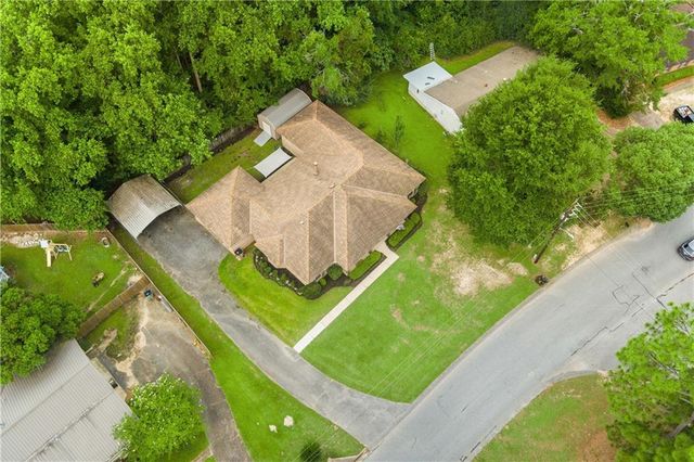 7711 Creekwood Drive, Mobile, AL 36695