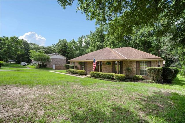 7711 Creekwood Drive, Mobile, AL 36695