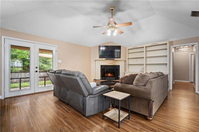 7711 Creekwood Drive, Mobile, AL 36695