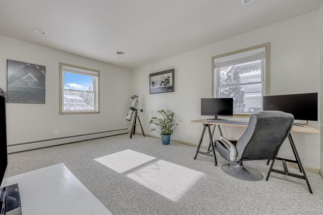 40 Cragmere Oval, New City, NY 10956