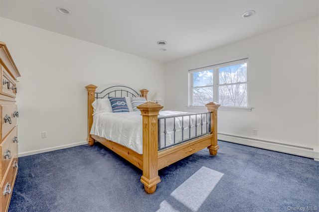 40 Cragmere Oval, New City, NY 10956