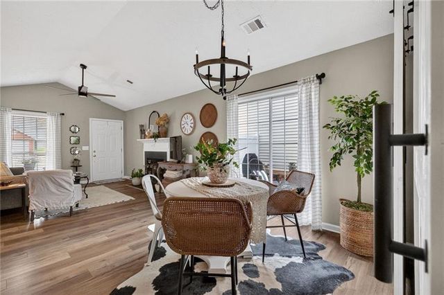 513 Stanford Place, Woodstock, GA 30188