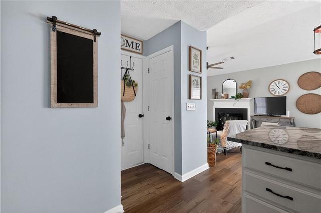 513 Stanford Place, Woodstock, GA 30188