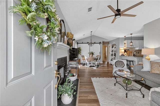 513 Stanford Place, Woodstock, GA 30188
