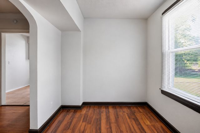 1528 E 74th Place 1E, Chicago, IL 60619