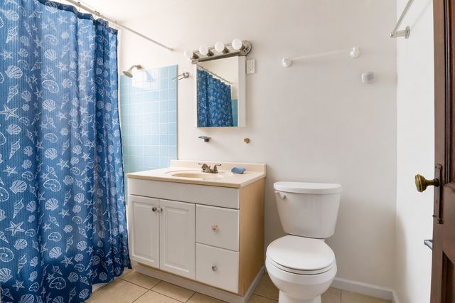 1528 E 74th Place 1E, Chicago, IL 60619