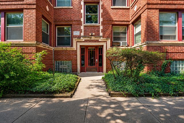 1528 E 74th Place 1E, Chicago, IL 60619