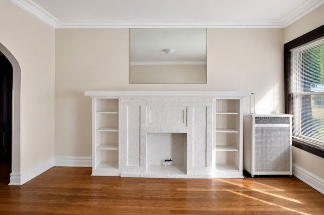 1528 E 74th Place 1E, Chicago, IL 60619
