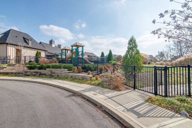 1856 Barnstaple Ln, Brentwood, TN 37027