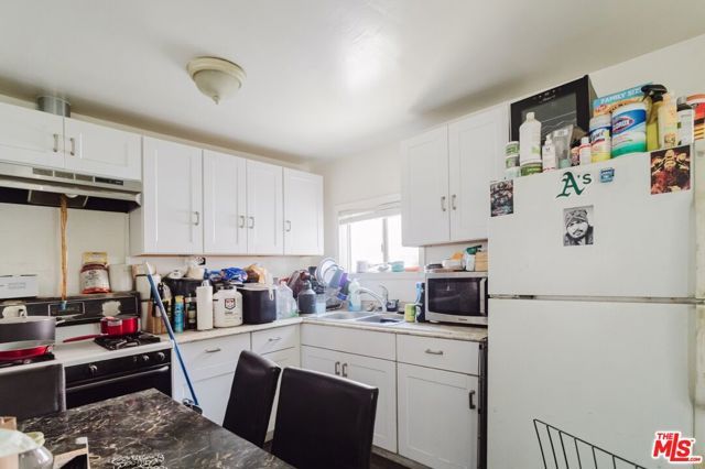 619 E 87th Street, Los Angeles, CA 90002