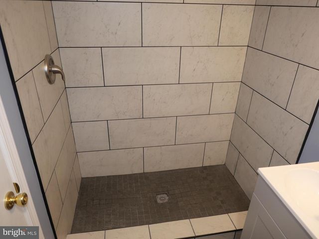 43 SPRINGTON RD, Upper Darby, PA 19082