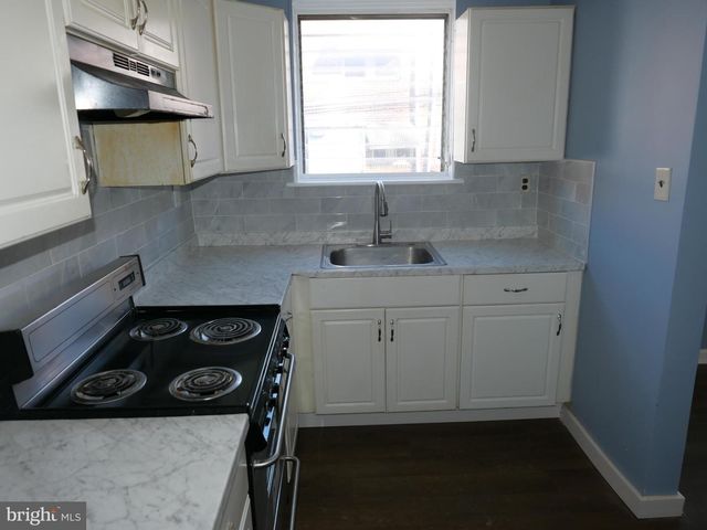 43 SPRINGTON RD, Upper Darby, PA 19082