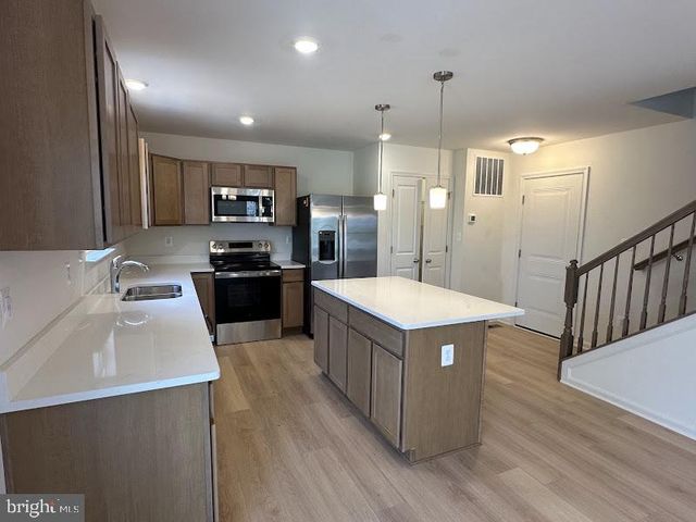 524 WELL DR, New Freedom, PA 17349